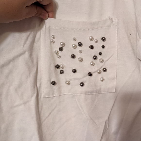 Pearl Studded Tee - Picture 2 of 5